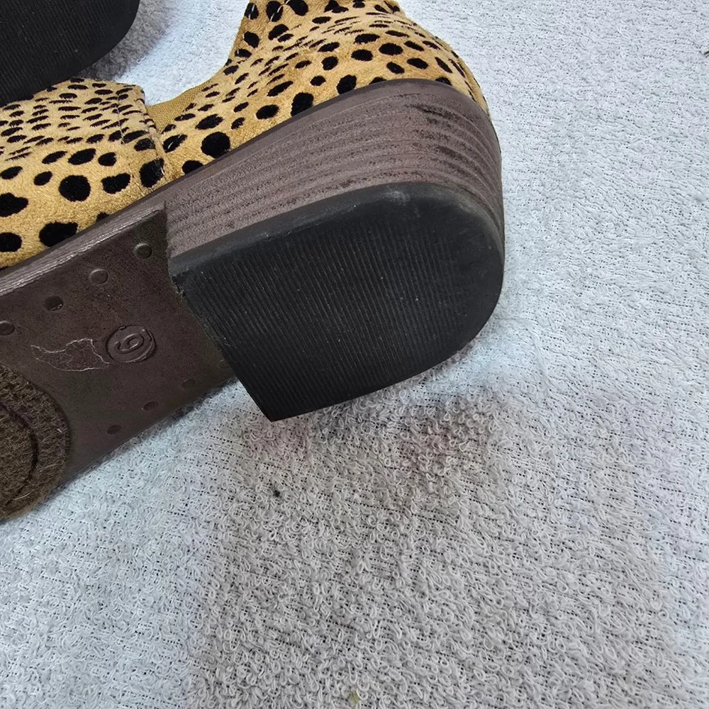 Women's Pierre Dumas Tan Black Leopard Print Ankle Boots Size 6 - Picture 6 of 8